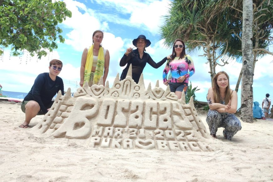 Tropic Like It’s Hot: A Boracay Family Adventure thumbnail